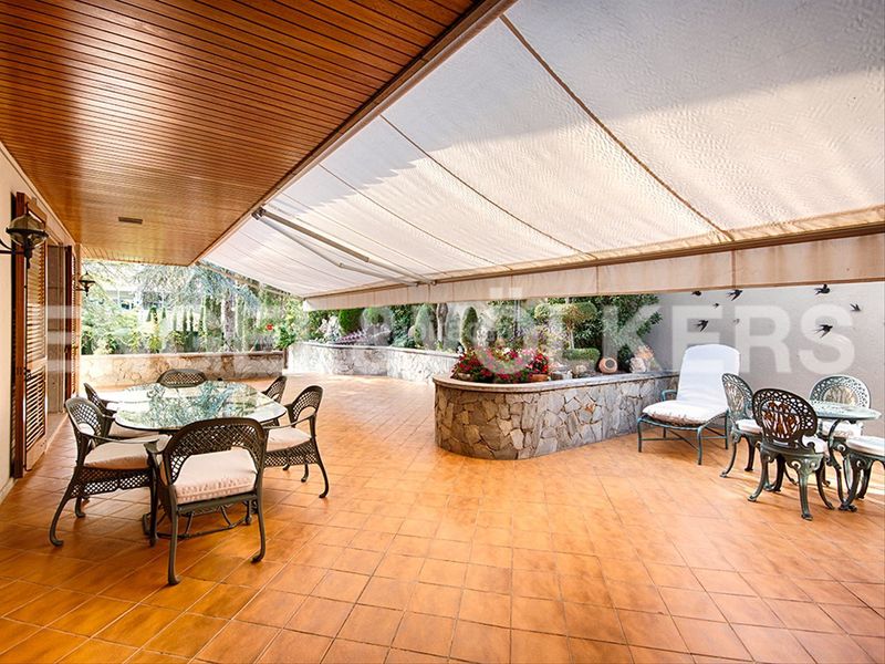 Foto 49d63e56-125a-4456-8358-fa6fe66623e5. Casa adossada amb calefacció aparcament piscina a Figueres