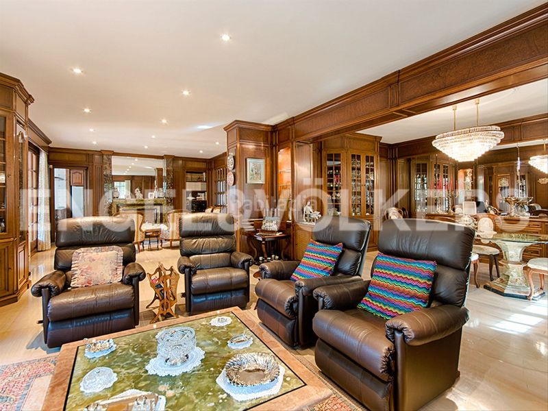 Foto b8501494-dbaf-4b37-afb4-e19ff1320e6a. Casa adossada amb calefacció aparcament piscina a Figueres