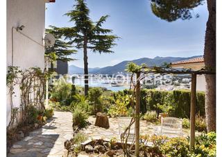 Haus in Grifeu - Cap Ras - Els Estanys - Sant Genís. Casa con apartamento independien