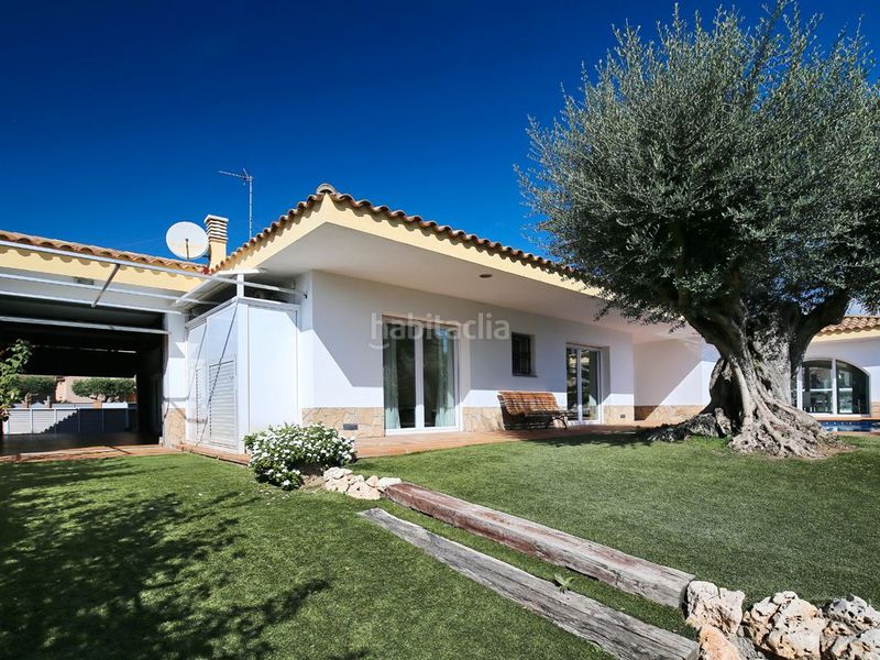 Foto bcbca623-7f24-47b1-a67c-44517ad404b5. Casa amb calefacció aparcament piscina a Santa Margarida Roses