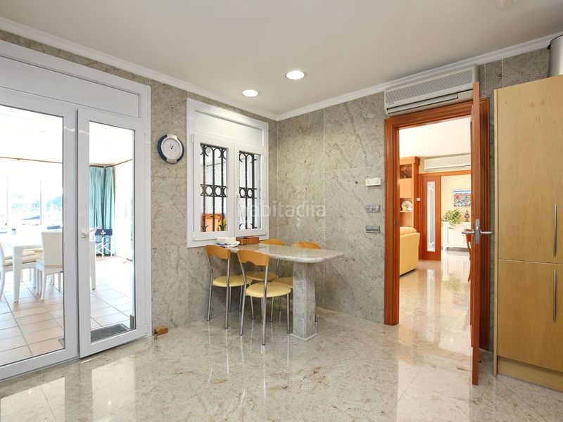 Foto e7c78570-3273-4a45-9c80-763e64543640. Casa amb calefacció aparcament piscina a Santa Margarida Roses