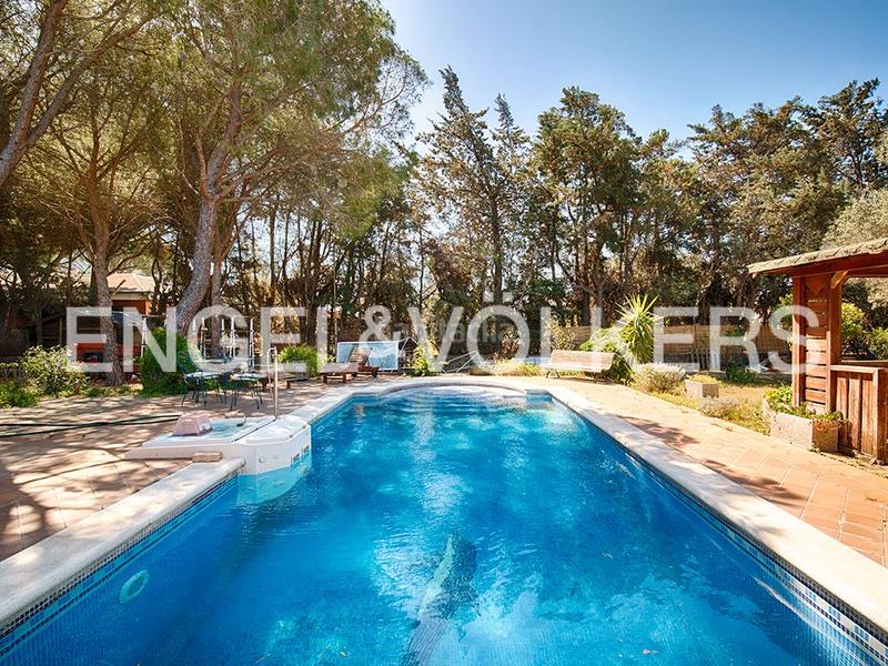 Foto 7af77f18-4c7d-4b2e-afcf-35e598f0274f. Casa amb calefacció aparcament piscina a Mollet de Peralada