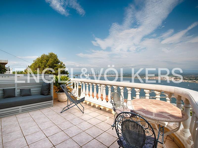 Foto 411dfa9c-b26f-4846-942a-e1f0e841cad5. Casa adossada amb calefacció piscina a Puig Rom-Canyelles-Almadrava Roses