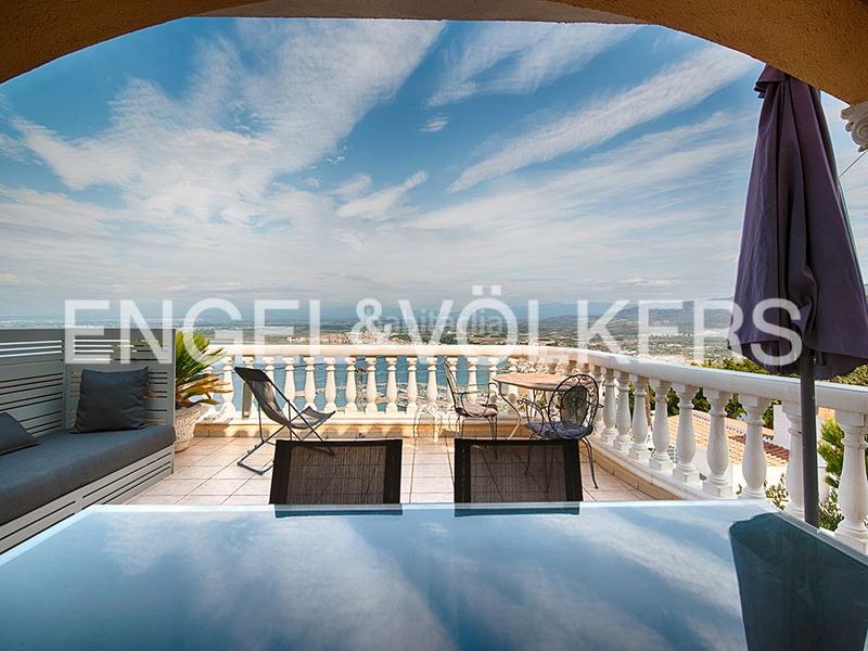 Foto 44898964-04eb-4a10-a852-ba358bec84e2. Casa adossada amb calefacció piscina a Puig Rom-Canyelles-Almadrava Roses