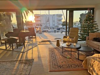Casa a Santa Margarida. Villa moderna con amarre de 15 m y garaje en santa margarita, ro