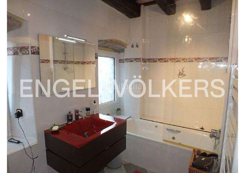 Foto 849d2275-9e5d-41bb-a899-e85aed8292e4. Casa adosada casa rústica de piedra con patio y garaje , alt empordà en Vilajuïga