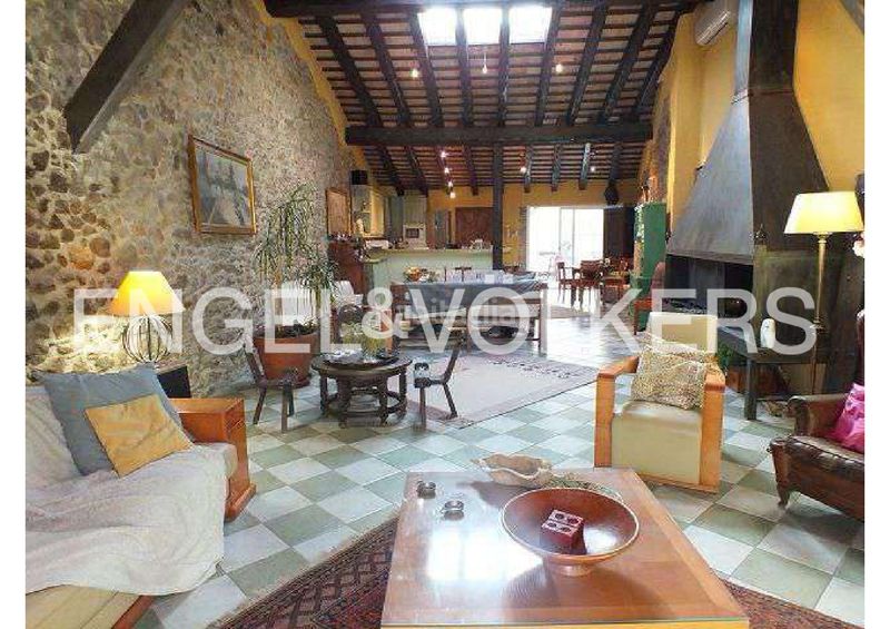Foto d5ed5c3f-20c6-45e9-ad23-4d2431f957bc. Casa adosada casa rústica de piedra con patio y garaje , alt empordà en Vilajuïga