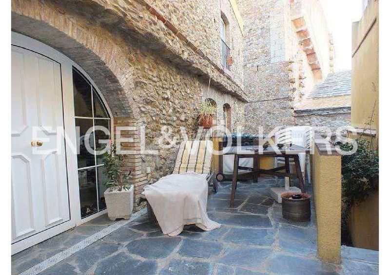 Foto e007c820-32b7-4084-aad0-63ed1b8c69d6. Casa adosada casa rústica de piedra con patio y garaje , alt empordà en Vilajuïga