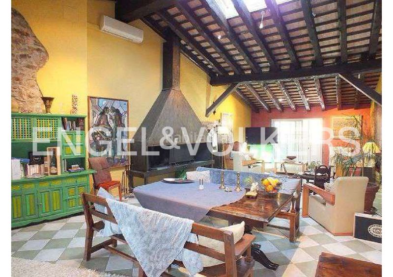 Foto f17da423-7f8d-4bae-b445-2a8295c506c6. Casa adosada casa rústica de piedra con patio y garaje , alt empordà en Vilajuïga