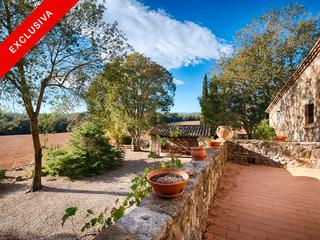 Masia a Cabanelles. Masía can garriga - un patrimonio arquitectónico de cataluña