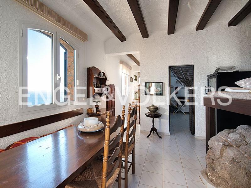 Foto 2f278941-80c8-4f91-b14f-420a492453ec. House with parking pool in Puig Rom-Canyelles-Almadrava Roses