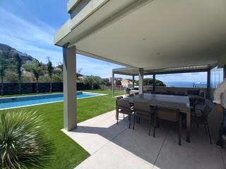 Xalet a Puig Rom-Canyelles-Almadrava. Lujosa y moderna villa sobre el puerto de roses