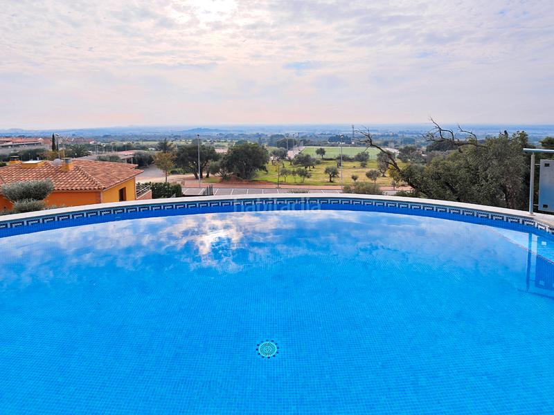 Foto 14bf2005-c166-4430-a219-544f4ccb661e. Haus mit heizung parking pool in Palau-saverdera