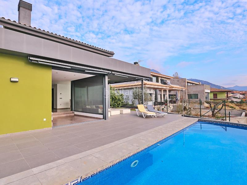 Foto 399513c7-3aca-4ccc-b970-efb8c1bf75df. Haus mit heizung parking pool in Palau-saverdera