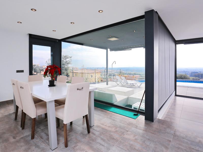 Foto 3c1ca03c-fd56-4faf-bc02-5fde41f31fd3. Haus mit heizung parking pool in Palau-saverdera