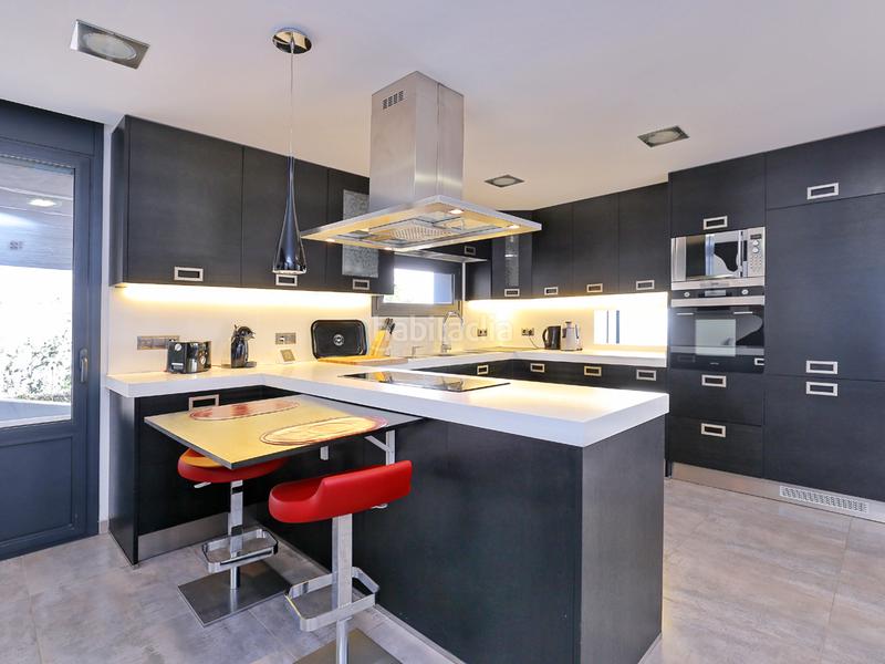 Foto 50e45b52-55c5-433c-aa8e-0c9472f28b3a. Haus mit heizung parking pool in Palau-saverdera