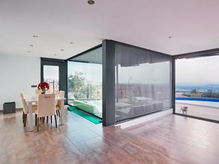 Haus in Palau-saverdera. Casa moderna con vistas a la bahía de roses