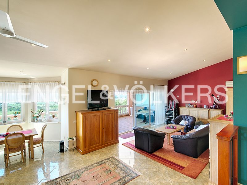 Foto b0c34e2c-6339-4444-8e6a-4413ce7f8649. Casa amb piscina a Palau-saverdera