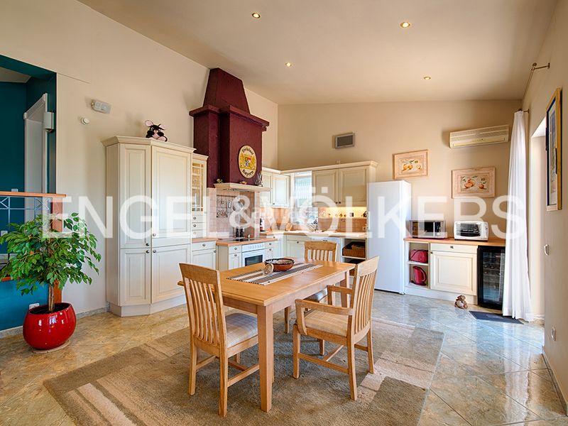 Foto d624d8e9-97cb-457e-b5bb-0f6fa5ce8e73. Casa amb piscina a Palau-saverdera