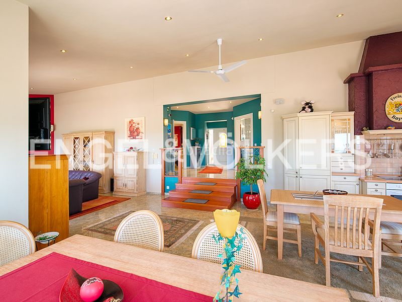 Foto fe80f13e-c8c9-4de6-9301-3a58ddbbbea4. Casa amb piscina a Palau-saverdera