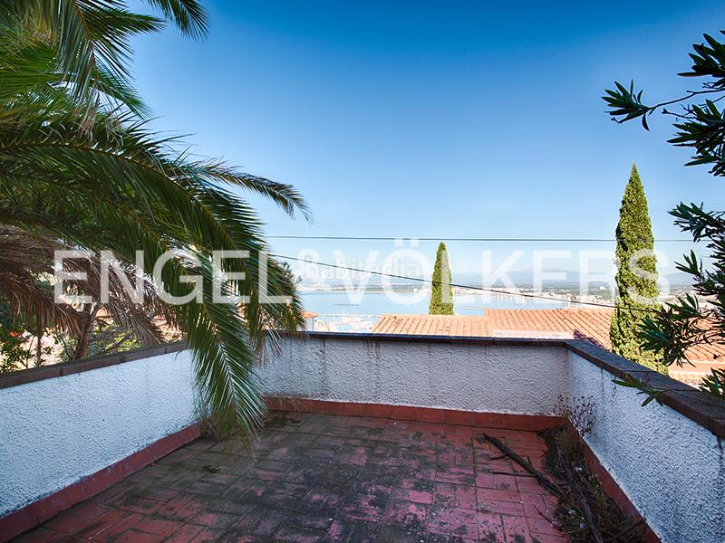 Foto 3529fb46-e473-40d6-8ef8-6a718595f37e. Casa con piscina in Puig Rom-Canyelles-Almadrava Roses