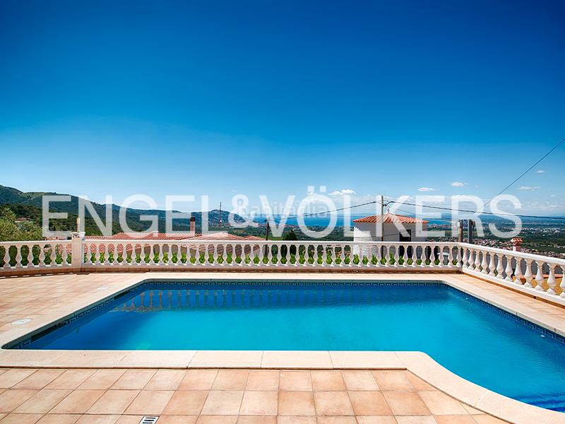 Foto 4eaa7598-2abd-4a05-b295-bbd1e27e8c30. Casa amb calefacció piscina a Nord Roses