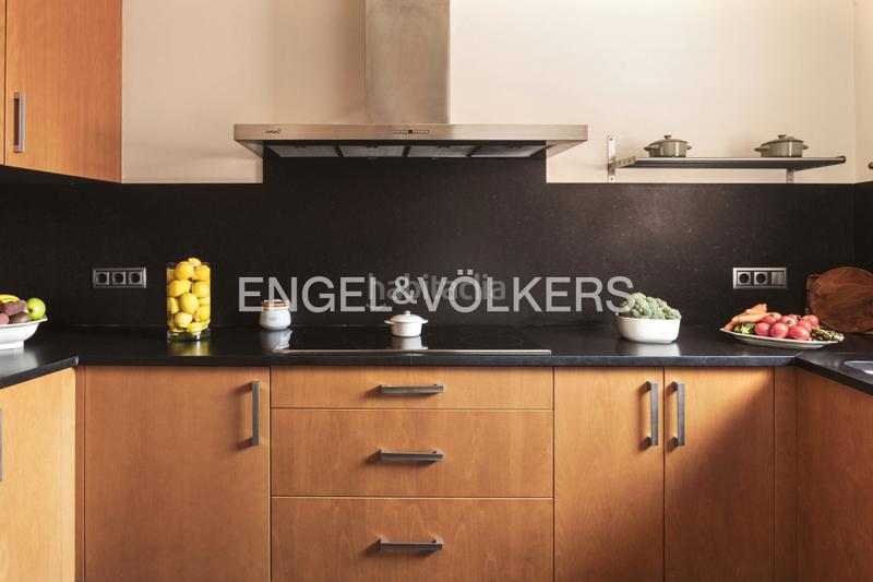 Foto 440df1f6-1f48-4326-ad3b-01be8981ea86. Etagenwohnung mit kamin heizung parking in Parc Bosc-Castell Figueres