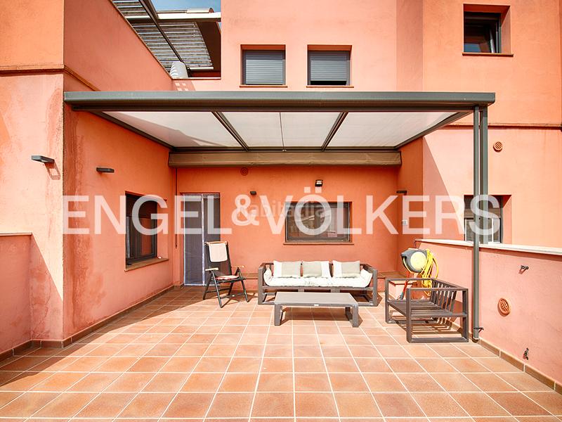 Foto b0d984ed-8b11-4932-b070-93d3d269e522. Etagenwohnung mit kamin heizung parking in Parc Bosc-Castell Figueres