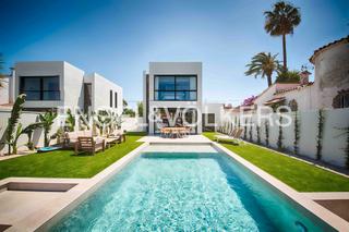 Xalet  Carrer segre. Moderna casa al canal ancho con 12,50 m de amarre