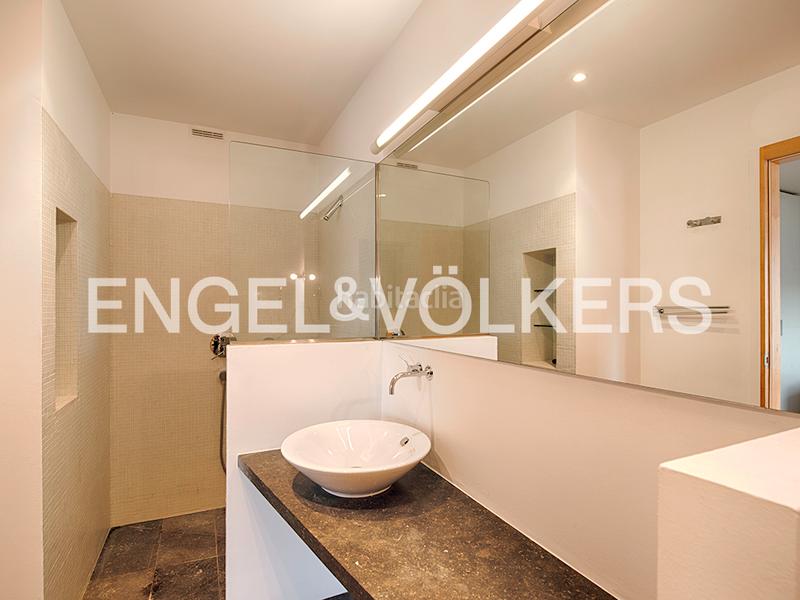 Foto 5c7d7c6e-ecfb-4310-bf50-45079066cf56. Chalet propiedad exclusiva en venta antes de los puentes en Empuriabrava
