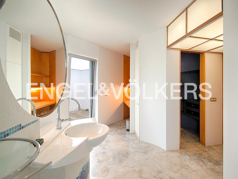 Foto 8ce5c81c-47f7-4093-85d4-bbfe5aec93be. Chalet propiedad exclusiva en venta antes de los puentes en Empuriabrava
