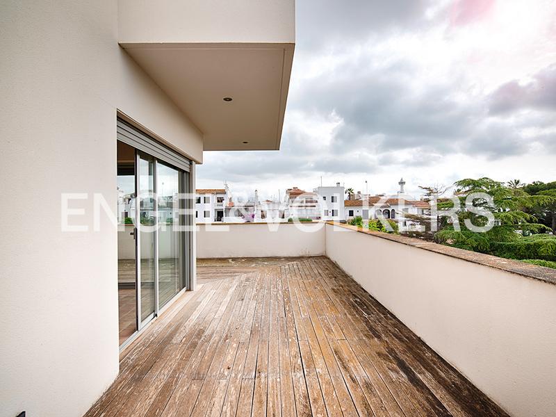 Foto 9a324168-4b45-4cda-9bfd-ab19cf08565b. Chalet propiedad exclusiva en venta antes de los puentes en Empuriabrava