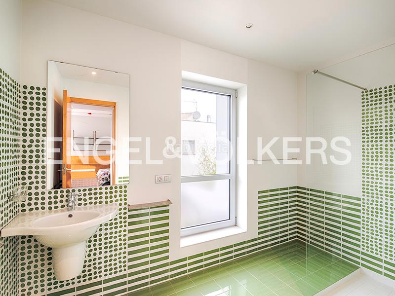 Foto f528e0e9-0b22-49a5-894c-b978db0aef31. Chalet propiedad exclusiva en venta antes de los puentes en Empuriabrava