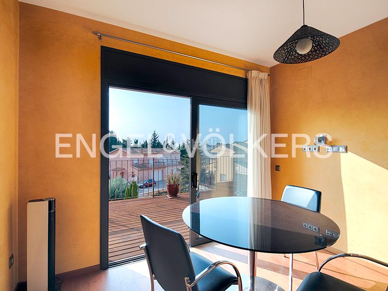 Foto ab7301c0-4d71-4f2f-9153-70ea400da369. Reihenhaus mit heizung pool in Vilafant