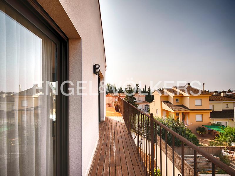 Foto e38fd232-fd39-4901-abd7-7d26d78a0f05. Reihenhaus mit heizung pool in Vilafant