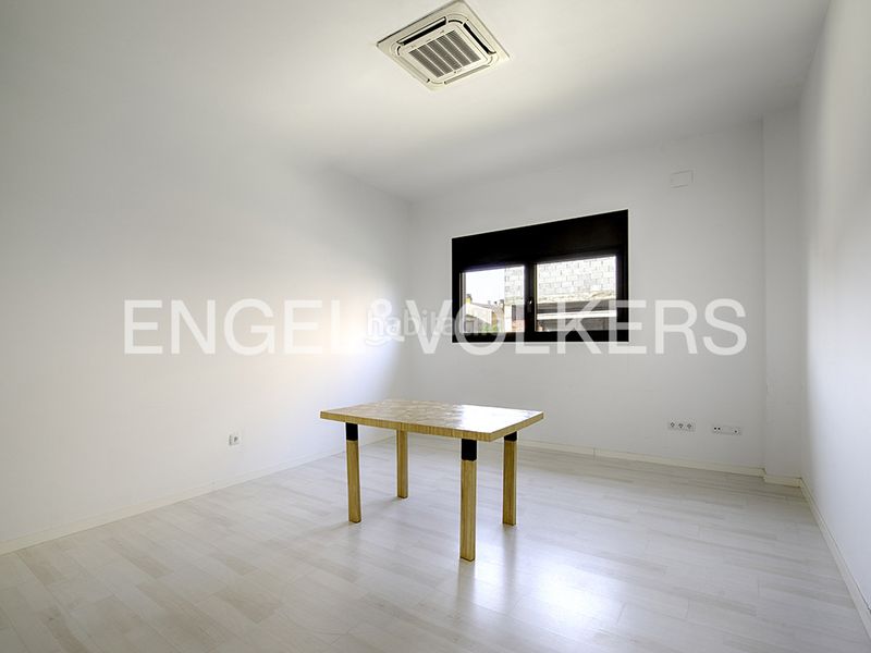 Foto b185ca99-8550-4f09-838c-3bdea8abc2c8. Casa adossada amb calefacció piscina a Vilafant