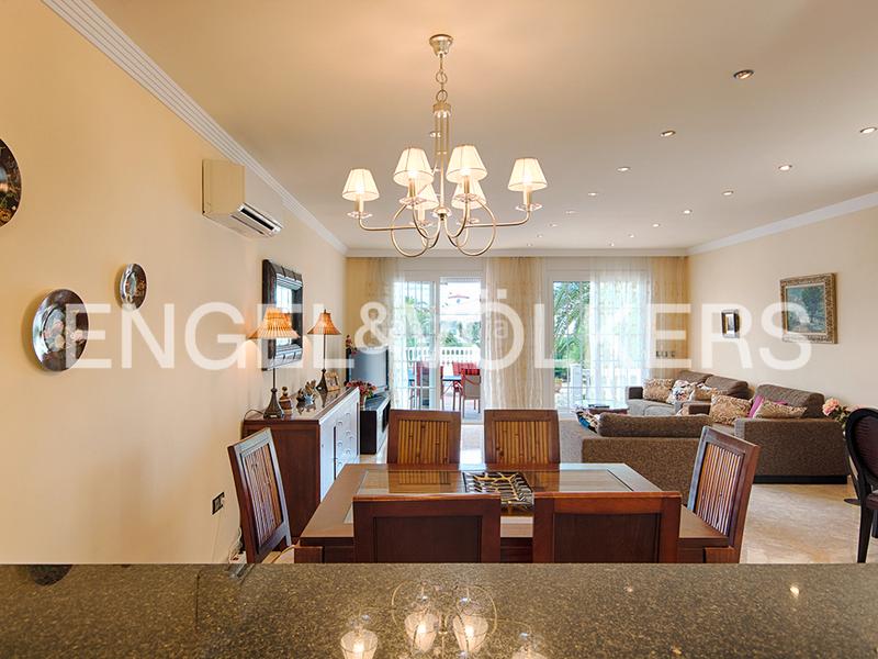 Foto 4b8d9723-c139-4e65-bea0-efda2f2dd92d. Casa  en ubicación excepcional en el canal ancho en Empuriabrava