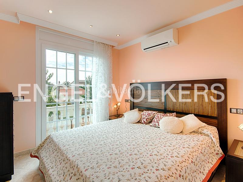 Foto 78fd5a74-07be-4b8a-93fa-6c26f9bb8f75. Casa  en ubicación excepcional en el canal ancho en Empuriabrava