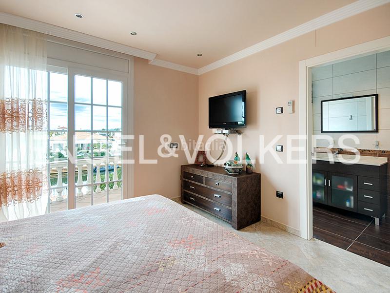 Foto 985aa61f-91e3-4a7e-a6df-11060c4cb0a9. Casa  en ubicación excepcional en el canal ancho en Empuriabrava