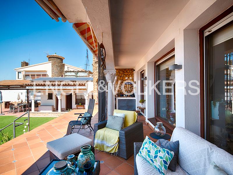 Foto 32d92947-e4e1-4813-8e40-58c69a241ccc. Chalet villa en la playa con cuatro amarres en Salins - Cavall de Mar Empuriabrava