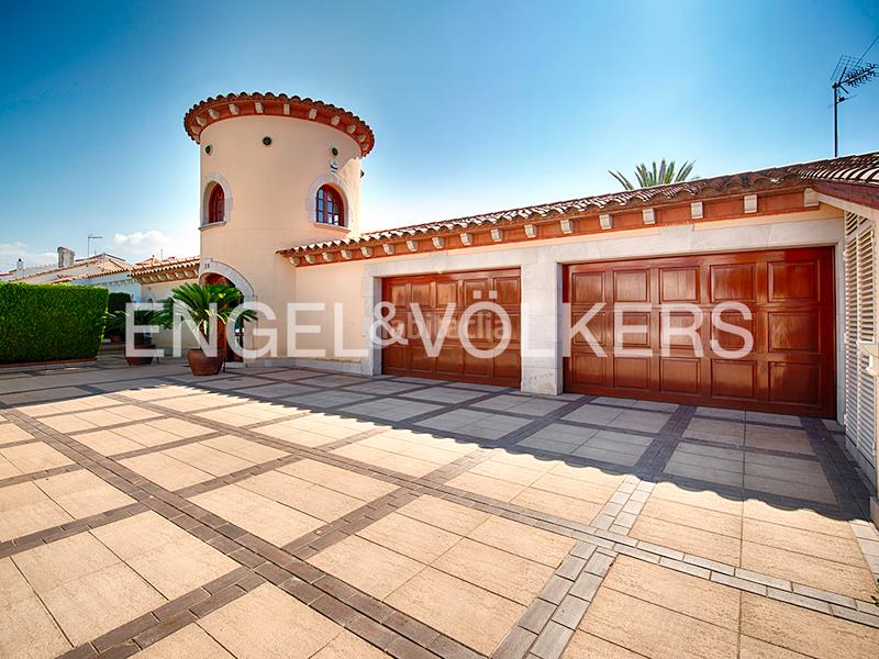 Foto 0492f2c1-7311-48da-91b0-5463c8cb8271. Chalet with parking pool in Salins - Cavall de Mar Empuriabrava