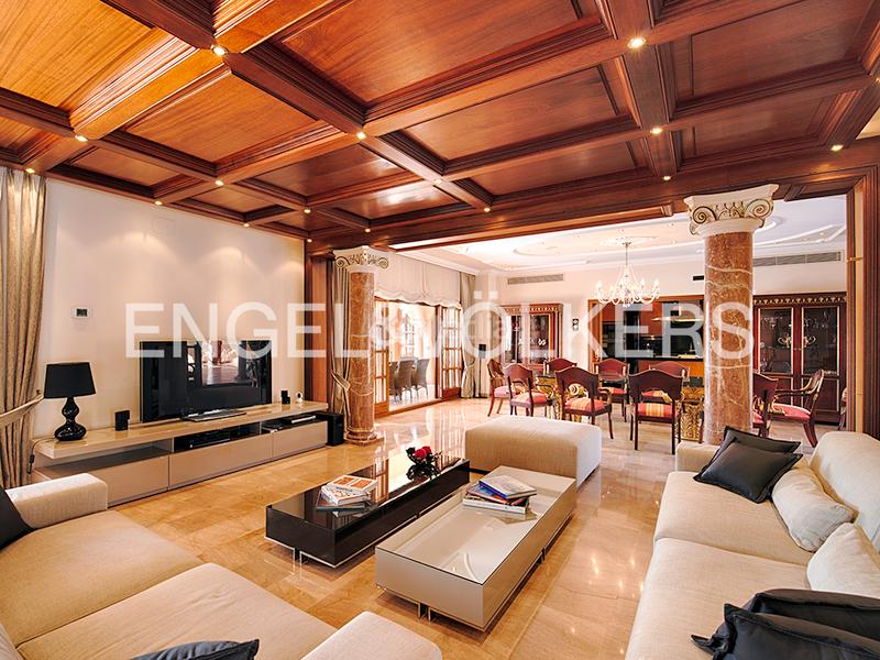 Foto dd09302f-6bcd-4439-9018-4d5543730b4d. Chalet with parking pool in Salins - Cavall de Mar Empuriabrava