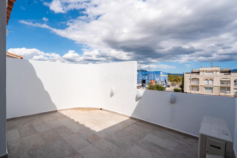 Foto 5a6063f7-2c42-4a96-9177-a021d4ffc964. Maison avec parking dans Salins - Cavall de Mar Empuriabrava