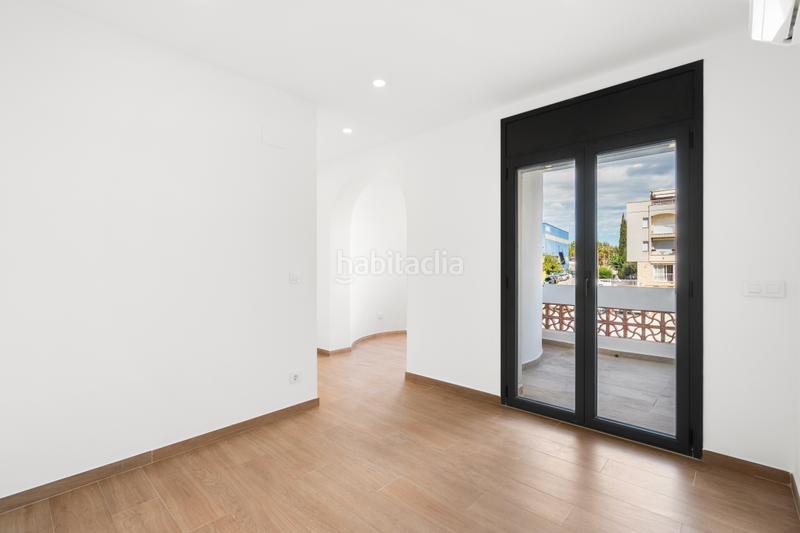 Foto 5eea31ff-24d0-4f7e-8f31-e6224718a832. Maison avec parking dans Salins - Cavall de Mar Empuriabrava