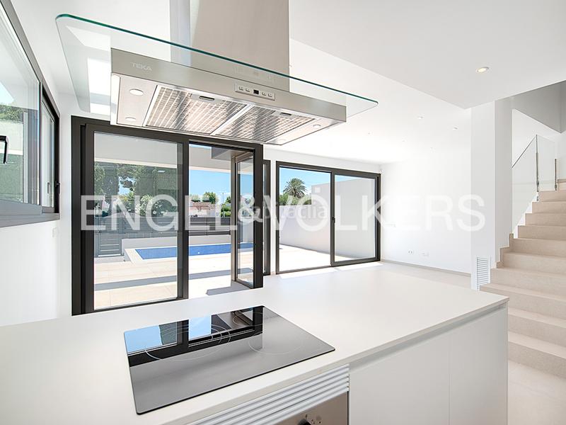 Foto 1fb5e4c7-979e-49d6-9658-7f10babc8f9f. Doppelhaus mit pool in Requesens Empuriabrava