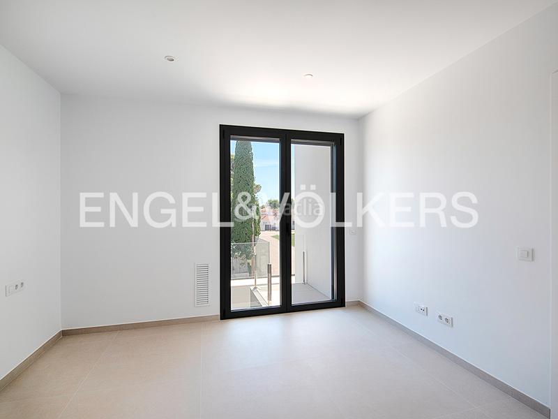 Foto a3ae1f43-cc14-46f3-abe0-3abf7b8fc349. Doppelhaus mit pool in Requesens Empuriabrava