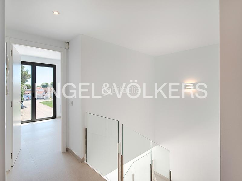 Foto f4eb6748-26ef-4860-a929-073d571743a2. Doppelhaus mit pool in Requesens Empuriabrava