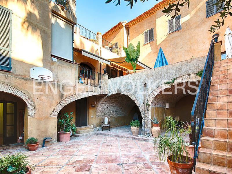 Foto decee20e-6231-47e7-ad36-f8a2c6595e73. Chalet majestuosa casa del siglo xix en castelló d'empúries en Castelló d´Empúries