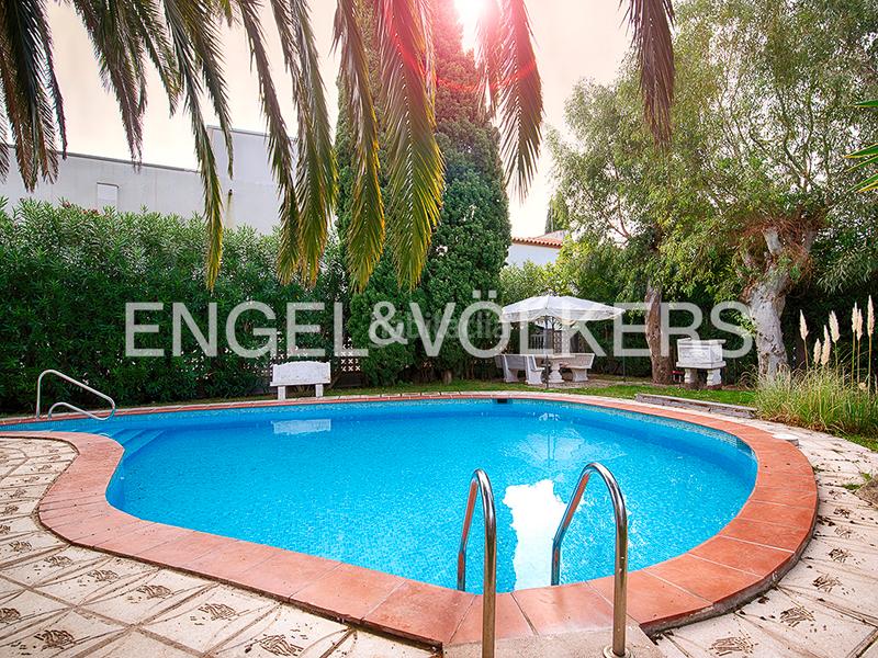 Foto 380d444a-fc1d-437b-a7df-963ae640316d. Haus mit parking pool in Muga - Gran Reserva - Badia Empuriabrava