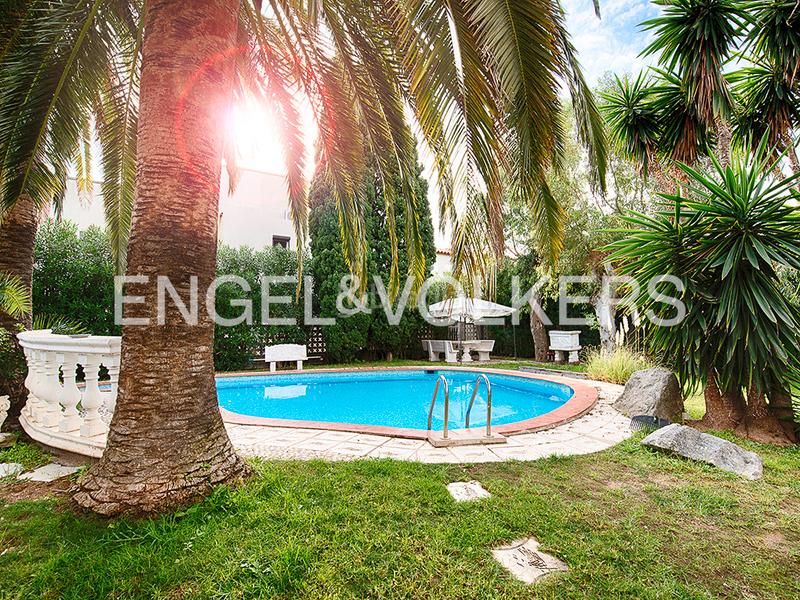 Foto 5e17a378-6fba-4e54-b9e9-32c4146f9c42. Haus mit parking pool in Muga - Gran Reserva - Badia Empuriabrava